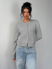 SHEIN Tall CURVE 大尺碼休閒傳統純色圓領長袖寬鬆短版女款開襟針織衫，適合辦公室教師穿著，粉色，秋季 - 淺灰色 - 查看 3