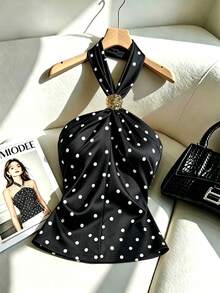 SHEIN Unity Atasan Tanpa Lengan dengan Tali Bahu Tipis Berkerut dan Potongan Ramping Warna Aprikot dengan Polkadot Hitam untuk Musim Semi/Panas - Hitam dan Putih - View 6