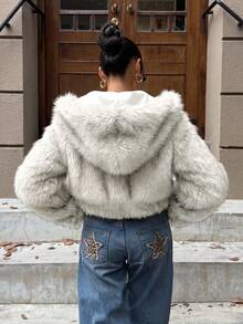 SHEIN EZwear 女款時尚蓬鬆白色連帽短款人造毛皮大衣，秋冬/冬季，秋季，冬季 - 白色 - 查看 2