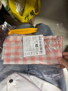 1件 79x79英吋 防水可折疊防污防沙機洗可重複使用輕量大尺寸戶外野餐墊，附收納袋，適合家庭露營、海灘、旅行，四季通用禮品 - 紅色 - 查看 17