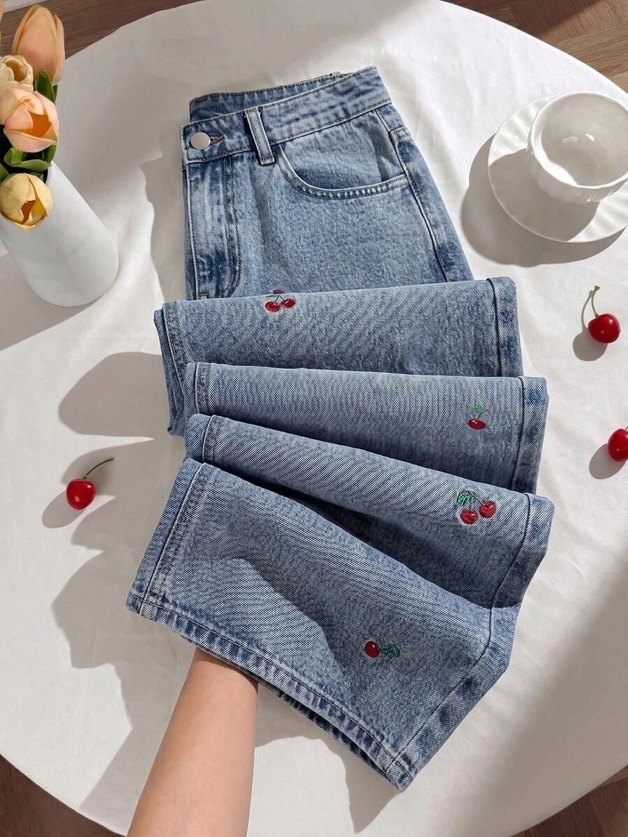 Comfortcana 女款時尚可愛櫻桃刺繡口袋寬鬆寬腿牛仔褲 - 藍色 - 查看 1
