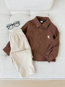 SHEIN 2件組兒童小男孩休閒日常百搭舒適拼色拼接領長袖鈕扣襯衫與素色直筒長褲梭織套裝，適合學校、花園、海灘、生日、秋季、冬季 - 卡其色 - 查看 4
