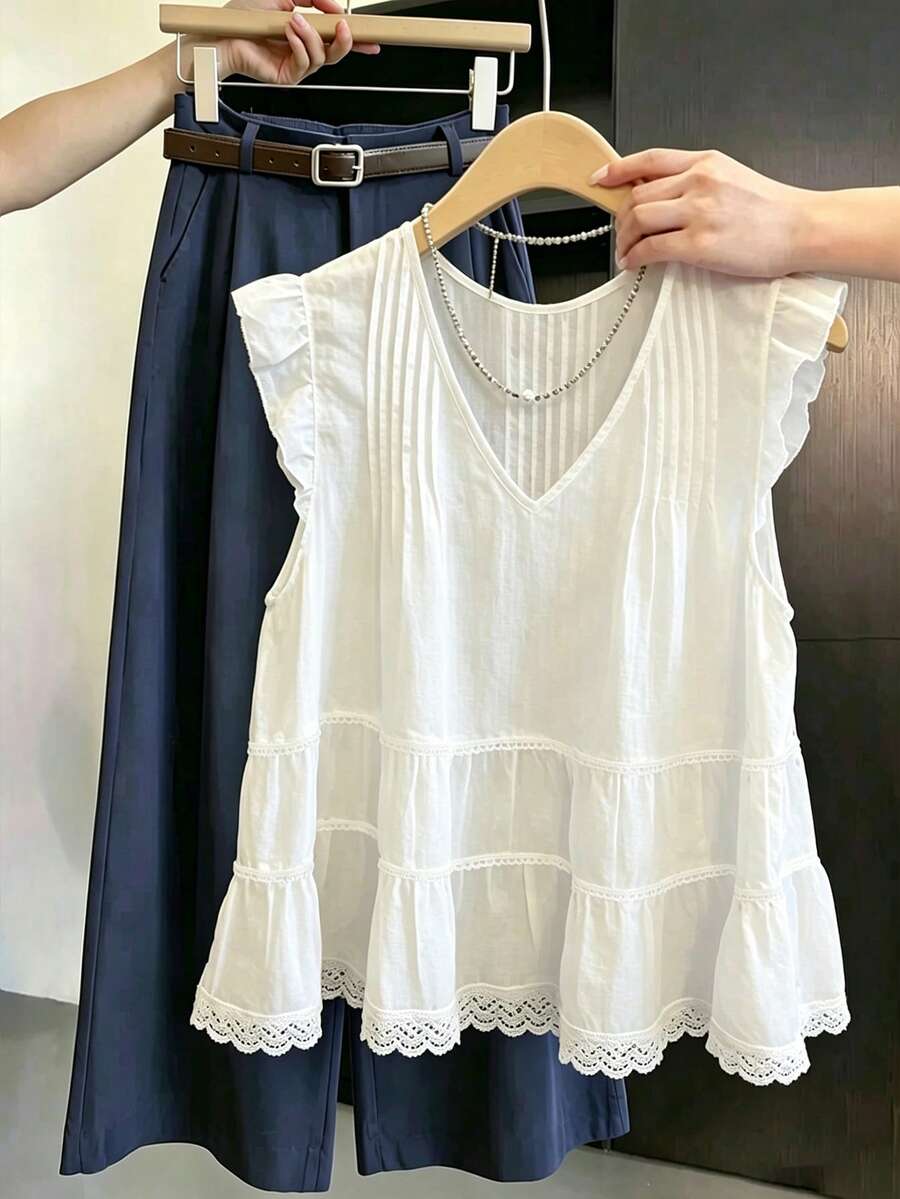 SHEIN Franclia V領百褶蕾絲拼接波點女款上衣 荷葉袖無袖上衣 適合外出與度假 夏季上衣 - 白色 - 查看 1