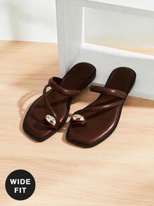 VACAZURE Wide Fit SummerEssential Women's Square Toe Minimalist Rolled-Edge Metallic Coffee Oil Gold-Accent Ring Toe Flip-Flop Sandals – Chic Comfortable - Coffee Brown - View 5