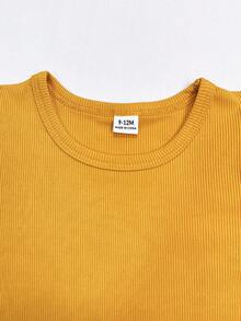 SHEIN Vintaside Kids 2件組女嬰幼兒0-3歲春秋保暖奶油黃水藍色荷葉袖上衣搭配水洗牛仔吊帶褲 3D雛菊蜜蜂設計 - 黃色 - 查看 6