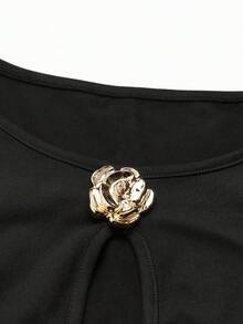 GlowEve CURVE Atasan Kaos Wanita Ukuran Plus Serbaguna Seksi Warna Polos Lengan Panjang Pas Badan Melangsingkan dengan Lapisan Dalam Berongga untuk Musim Gugur - Hitam - View 3