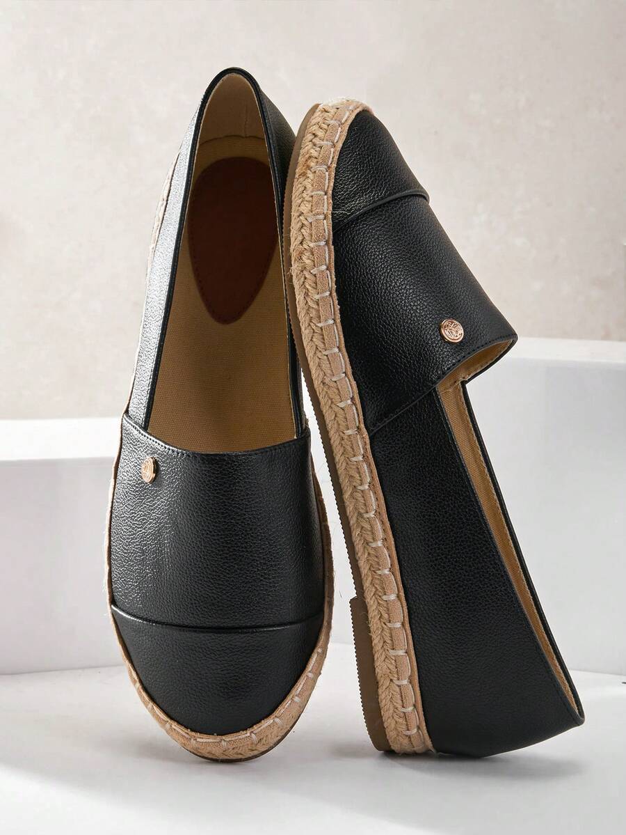 VACAZURE Women's Solid Color Slip-On Flat Loafers Summer Shoes Spring Shoes Spring Break Easter - Black - View 1