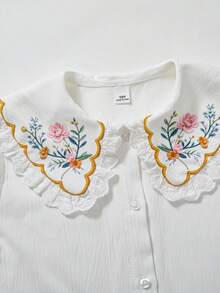SHEIN 1件女童春秋新款休閒優雅返校穿著 梭織蕾絲飾邊翻領花卉印花白色長袖鈕扣襯衫，適合日常休閒與校園穿著 - 白色 - 查看 4