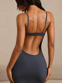 HautHeat Gaun Santai Wanita Model Cami Elegan dengan Detail Renda Kontras dan Potongan Pas Badan - Dark Grey - View 3