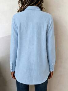SHEIN LUNE Solid Color Waffle Knit Diagonal Stripe Wooden Button Lapel Long Sleeve Asymmetrical Hem Shirt, Loose Casual Pocket Cardigan Top, Versatile Slimming Blouse For Daily Commute And Travel In Spring And Autumn - Blue - View 2