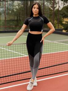 Maju Mazalli Women Black And White Colorblock Knitted Fabric Sports Set Crop Top Raglan Sleeve Round Neck And Leggings Rib Knit Summer - Black and White - View 2