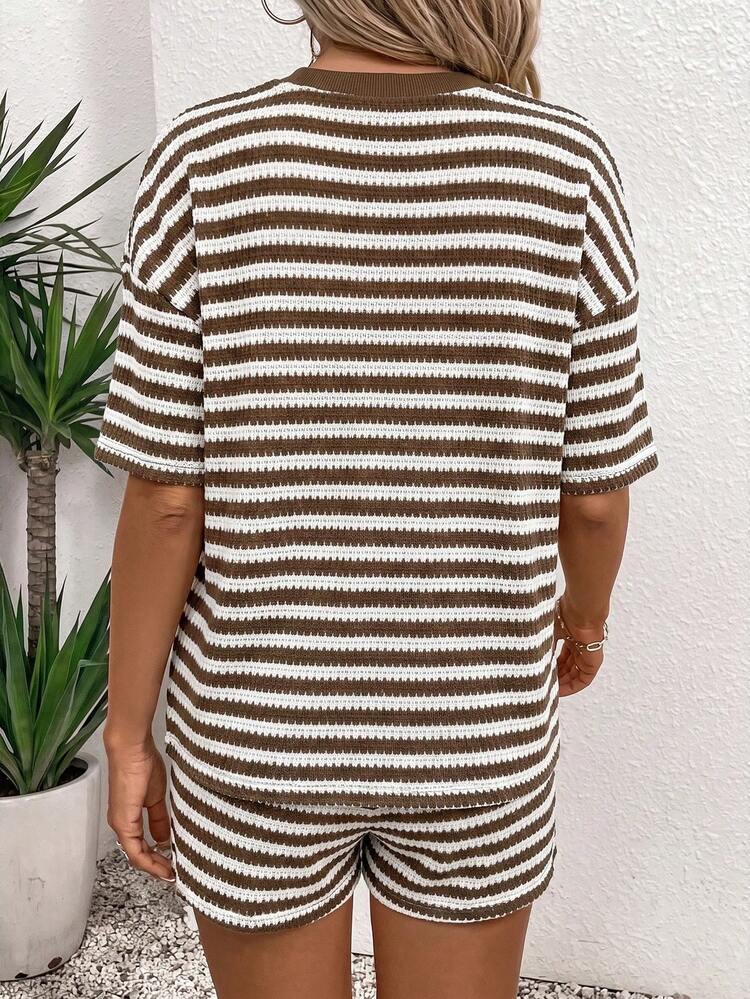 SHEIN LUNE طقم شورتات نسائي ملون بنقشة مربعات من قطعتين - بني - مشاهدة 3