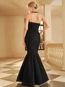 Anewsta Affair Gaun Malam Wanita Elegan Model Duyung dengan Detail Renda Kontras di Sisi Pinggang dan Hem Model Halter Neck - Hitam - View 2