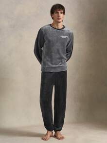 EverLounge Men Slogan Embroidery Contrast Side Seam Top & Pants PJ Fluffy Set, Fall Winter Clothes, Cozy - Grey - View 4