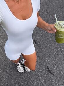 Dewbera Dewbera Sports One-Piece White Long-Sleeved Shorts Style, Casual Fitness Wear - White - View 4