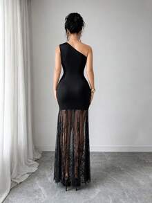 SHEIN Raffinéa Gaun Maxi Bodycon Pas Badan Seksi dengan Bahu Asimetris dan Patchwork Renda - Hitam - View 2