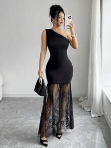 SHEIN Raffinéa Gaun Maxi Bodycon Pas Badan Seksi dengan Bahu Asimetris dan Patchwork Renda - Hitam - View 5