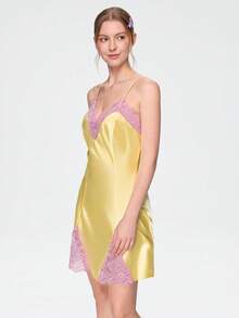 Bonmuse 1件女款性感細肩帶睡裙，絲滑緞面睡衣，蕾絲飾邊對比色睡裙，四季適用 - 黃色 - 查看 3