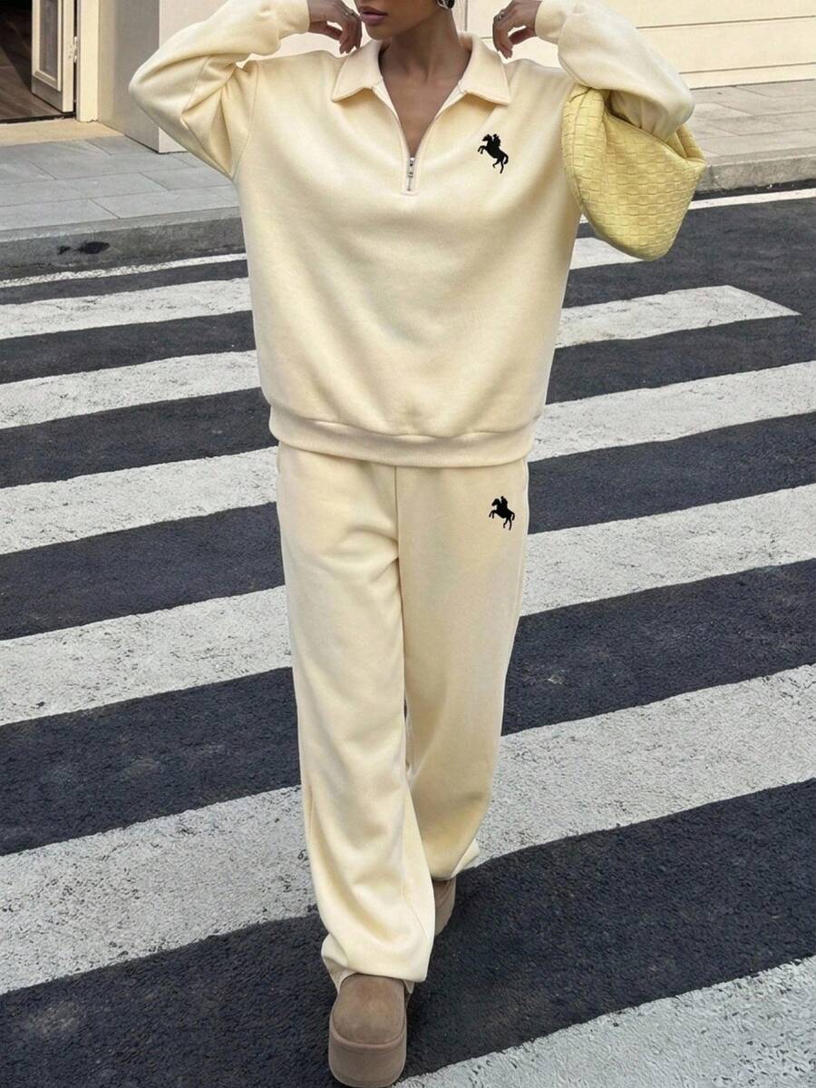 SHEIN Tween女孩極簡印花時尚拉鍊長袖運動衫+長褲兩件套,舒適風格 - 杏色 - 查看 1