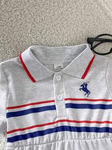 SHEIN Playful Pals 1件女嬰幼兒夏季可愛學院風條紋羅紋領短袖Polo A字洋裝，適合夏秋穿著，休閒派對穿搭 - 藍白色 - 查看 4