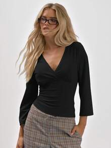 MUSERA Atasan Pas Badan Lengan Tiga Perempat Model V-Neck dengan Detail Kerut di Bagian Dada, Gaya Kasual Musim Panas untuk Sehari-hari, Gaya Y2K Lembut dan Sosial - Hitam - View 1