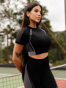 Maju Mazalli Women Black And White Colorblock Knitted Fabric Sports Set Crop Top Raglan Sleeve Round Neck And Leggings Rib Knit Summer - Black and White - View 4