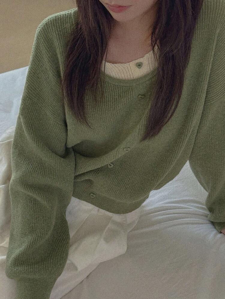 DAZY 拼接 2 合 1 寬鬆圓領長袖鈕扣裝飾休閒度假針織套頭毛衣 女款 秋冬 - 綠色 - 查看 1