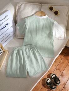 SHEIN 2pcs/Set Young Boy Casual Green & White Striped Patchwork Design Collared Short Sleeve Shirt And Shorts Set,Loose Fit,Summer Daily Outings Outfit - Multicolor - View 2
