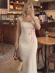 SHEIN MOD 大尺碼女款白色蕾絲兩件套，愛心領背心搭配高腰下裝，適合婚禮、度假、派對、夏季 - 杏色 - 查看 2