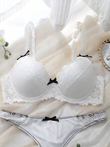 DelicateAllure 蝴蝶結前綁帶蕾絲文胸褲內衣套裝 - 白色 - 查看 4