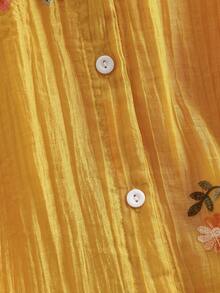 GlowEve CURVE Blus Wanita Ukuran Plus Model Baru dengan Bordir Bunga Halus dan Tekstur Kerah Bulat - Kuning - View 9