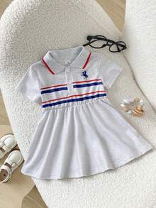 SHEIN Playful Pals 1件女嬰幼兒夏季可愛學院風條紋羅紋領短袖Polo A字洋裝，適合夏秋穿著，休閒派對穿搭 - 藍白色 - 查看 8