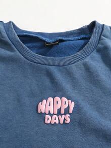 SHEIN Playful Pals 女童夏季新款煙灰色俏皮可愛英文印花圓領落肩寬鬆針織丹寧上衣，搭配寬腿丹寧長褲，輕盈柔軟舒適時尚，適合日常拍照、購物、出遊、聚會，2026女童T恤套裝 - 藏蓝色 - 查看 7