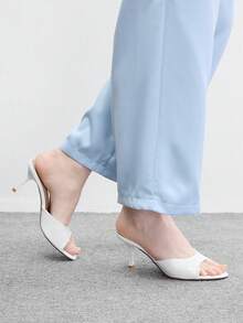 CUCCOO BIZCHIC 女款時尚女鞋 多功能百搭高跟涼鞋 婚禮優雅商務休閒 PU布面涼鞋 - 純白 - 查看 3