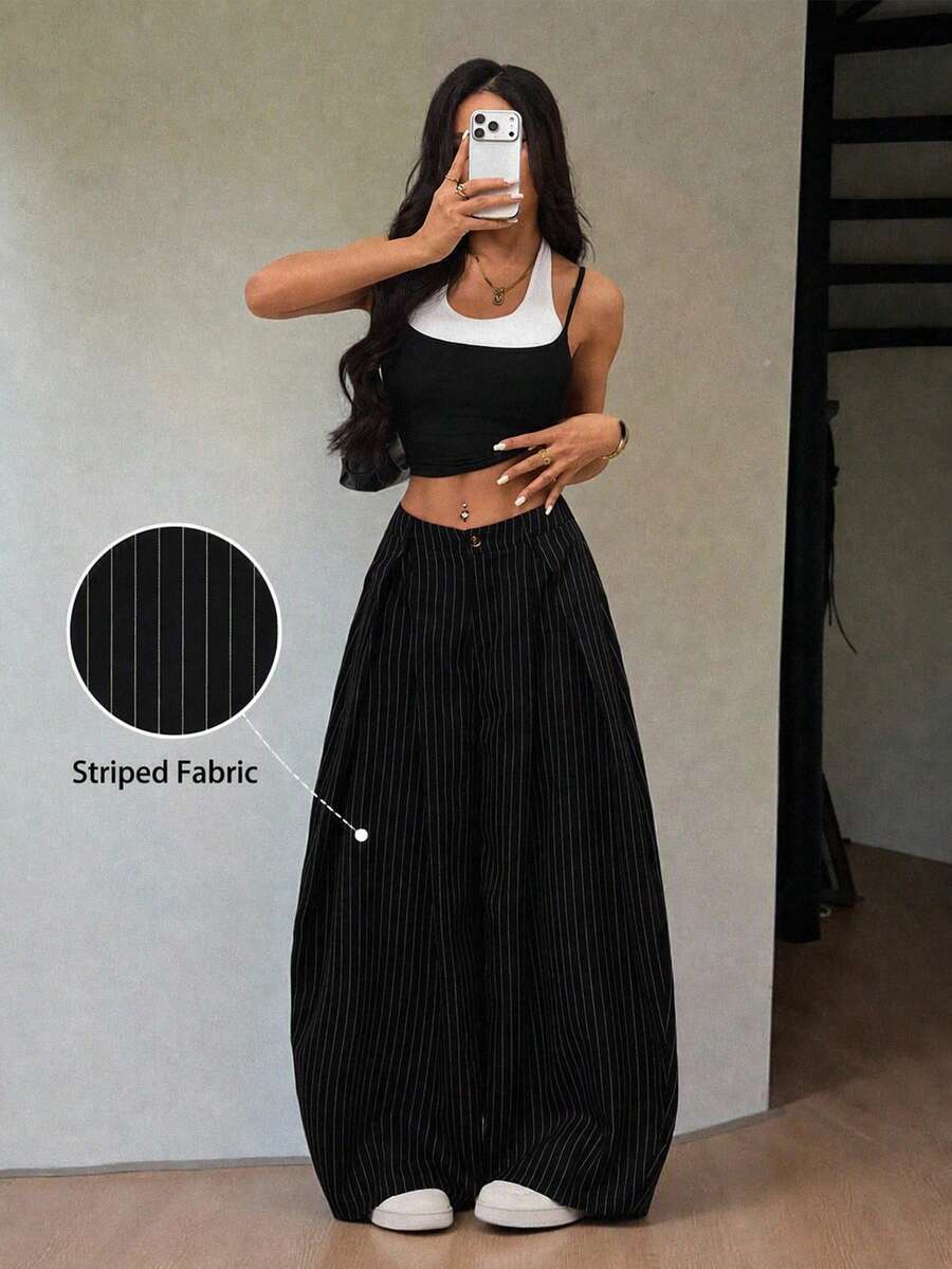 SHEIN PETITE Celana Panjang Wanita Bergaris Lipit Kasual Serbaguna untuk Pemakaian Sehari-hari - Hitam - View 1
