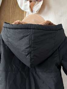 SHEIN Vintaside Kids 男嬰秋冬款梭織極簡可愛 3D 毛絨熊刺繡貼布裝飾黑色連帽長袖拉鍊夾克，內裡刷毛，適合日常外出、上學、購物、戶外跑步、生日派對、冬季旅行及各種節日場合 - 黑色 - 查看 5