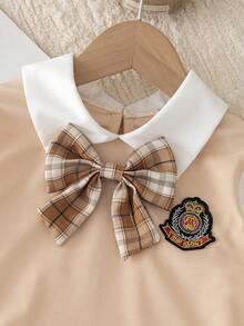 SHEIN Elladie kids 少女棕色格紋 2 合 1 英式學院風百褶裙套裝，翻領長袖內搭上衣 + 白色背心一體式設計，蝴蝶結，秋季 - 卡其色 - 查看 5