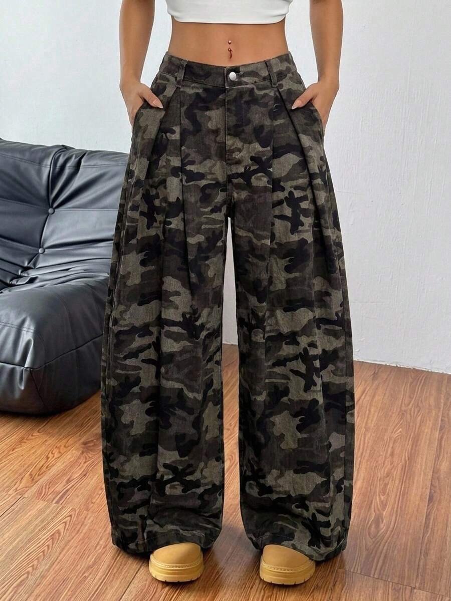 SHEIN PETITE 女款迷彩印花彎腿牛仔褲 - 綠色 - 查看 1