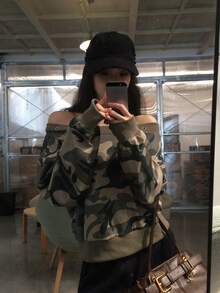 DAZY Off-Shoulder Long Sleeve Camouflage Print Army Green Button Decor Loose Casual Women's Sweatshirt Cute Tops - Army Green - View 3