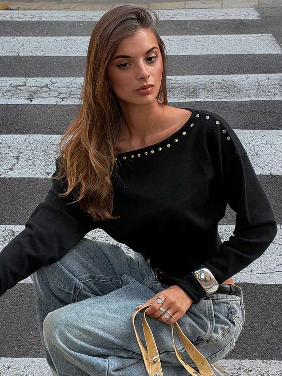 Aloruh Women's Solid Color Rivet Design Asymmetric Shoulder Long Sleeve Fashion Sweater - Black - View 1