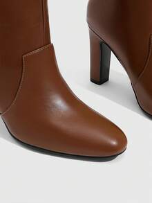 Daringsoles 女款純色圓頭粗跟套腳中筒靴，日常通勤辦公百搭人造皮革短靴 - 棕色 - 查看 5