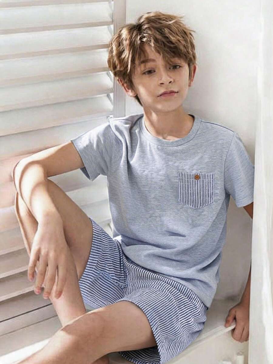 SHEIN 两件套青少年男童休闲蓝色撞色条纹短袖T恤和短裤睡衣套装 - 灰色 - 查看 1