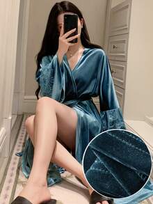 DAZY Jubah Panjang Beludru & Renda Elegan untuk Wanita di Musim Gugur - Biru - View 1