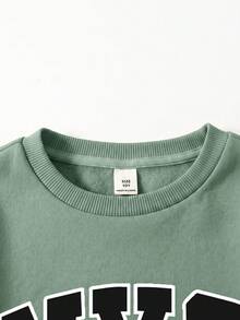 SHEIN Girlism 青少年女孩秋冬休閒抓絨內裡加厚運動衫套裝，紐約市印花，寬鬆圓領落肩長袖套頭衫，搭配印花百褶寬腿直筒運動長褲，2件式運動風套裝，麻灰色 - 綠色 - 查看 3