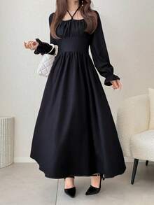 FRIFUL Gaun Maxi Panjang Wanita Model Korea Terbaru untuk Awal Musim Gugur, Model Halter Neck dengan Ikat Pinggang dan Detail Kerut, Warna Polos, Gaun Denim, Atasan yang Imut - Biru - View 4
