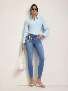 SHEIN Tall بنطلون جينز نسائي قصير بقصة ضيقة وجيوب بأزرار بأسلوب شارع مثير - الأزرق - مشاهدة 7