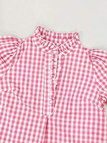 Linhara Blus Wanita Ukuran Besar untuk Musim Panas dengan Hiasan Ruffle Motif Kotak-kotak Hijau, Atasan Kotak-kotak Hijau - Berwarna merah muda - View 4