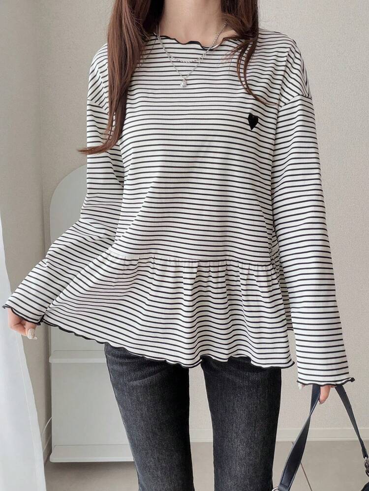 FRIFUL Women's Wavy Ruffle Trim Striped Loose Contrast Edge Short Sleeve T-Shirt, Summer Casual Top For Women - Black and White - View 5