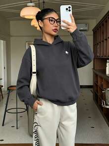 SHEIN 青少年女孩刺繡寬鬆衛衣，舒適厚實柔軟保暖連帽秋季上衣，開學季穿搭 - 深灰色 - 查看 6