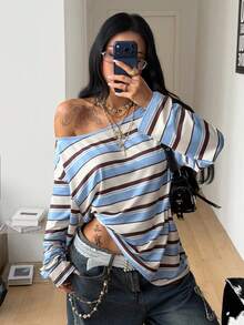 Coolane 女款秋冬街頭風休閒復古返校日常穿搭圖案條紋寬鬆不對稱領露肩T恤 - 彩色 - 查看 1